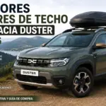 Mejores barras portaequipajes para Dacia Duster en 2026, Dacia Duster con barras de techo de aluminio para transportar cofres, bicicletas y equipaje, comparativa de accesorios para viajes y carga